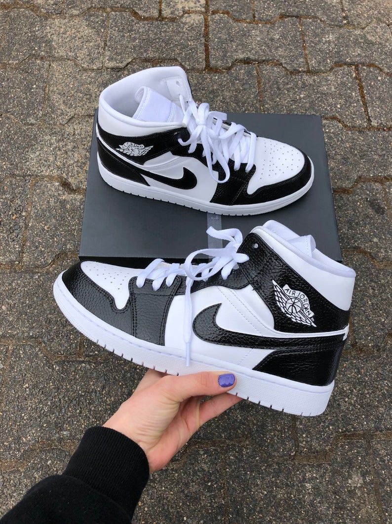 Custom Jordans White Black Mid-shecustomize