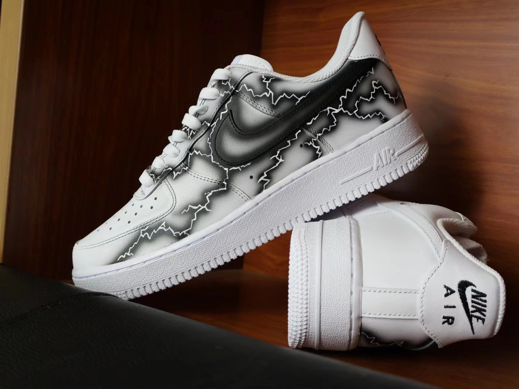 Custom Air Force 1 White Black Lightning Pattern