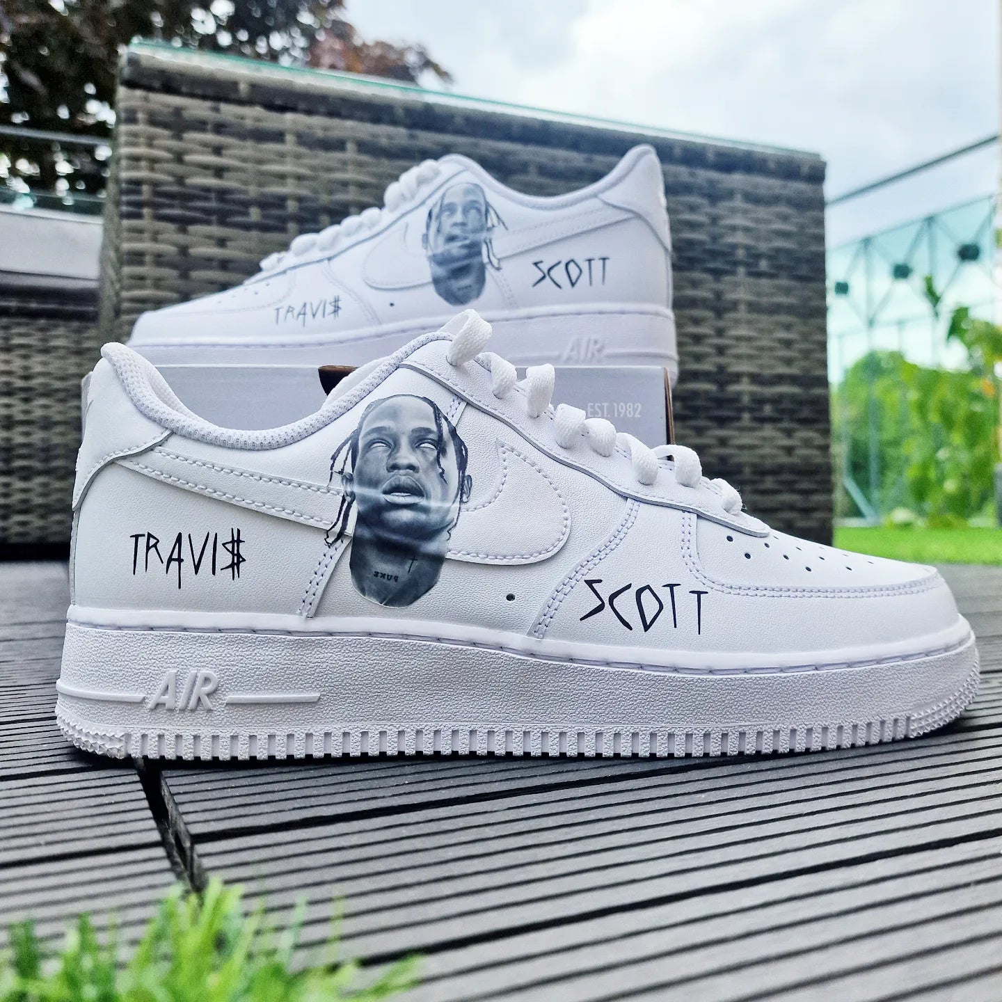 Custom Air Force 1 White Grey Travis Scott Portrait-shecustomize
