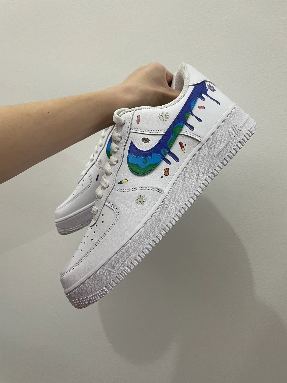 Custom Air Force 1 White With Butterfly Drips And Portrait Graphics-shecustomize