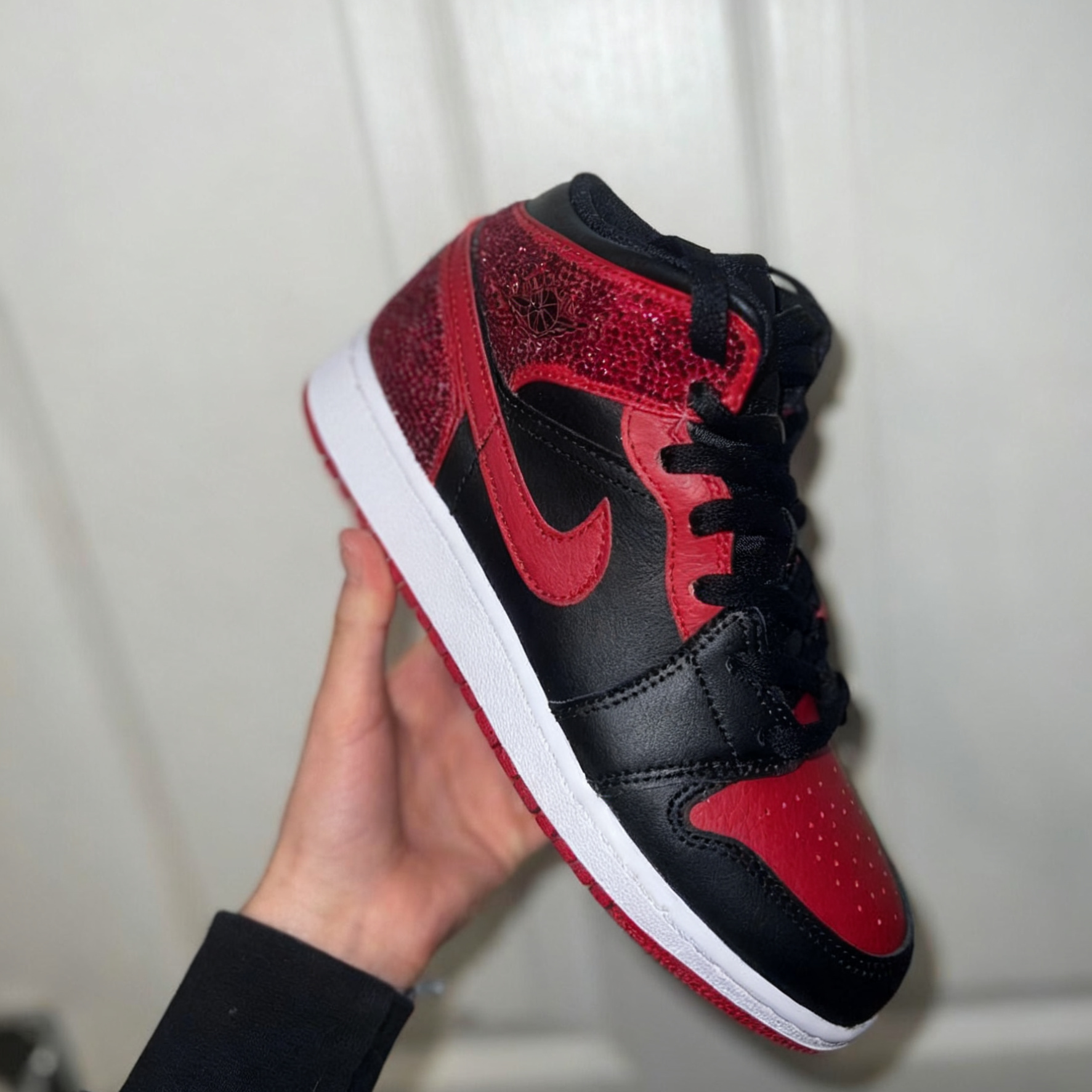 Custom Air Jordan 1 Black Red Rhinestones-shecustomize