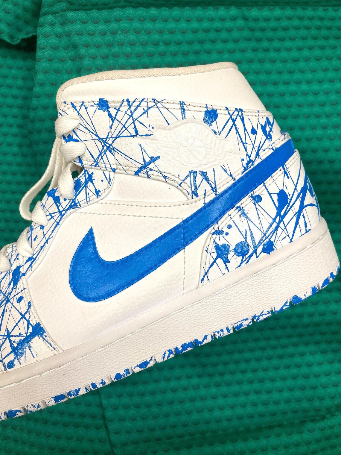 Custom Air Jordan 1 White Blue Splatter Pattern-shecustomize