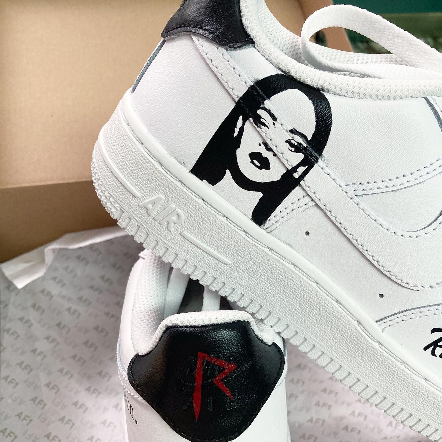 Custom Air Force 1 Rihanna π€-shecustomize