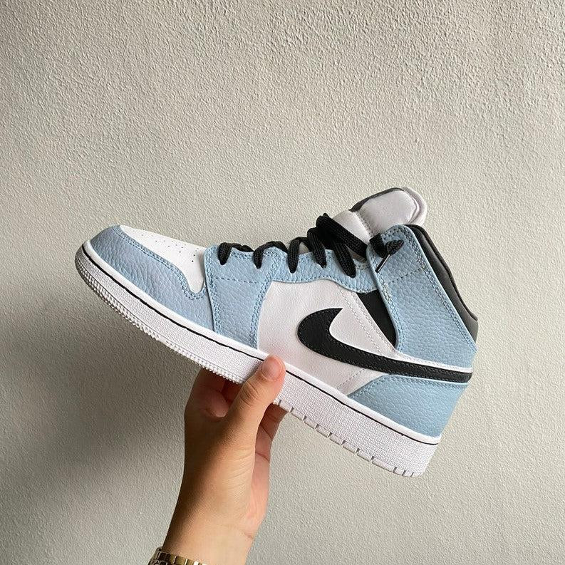 Custom Air Jordan 1 Black And Blue-shecustomize