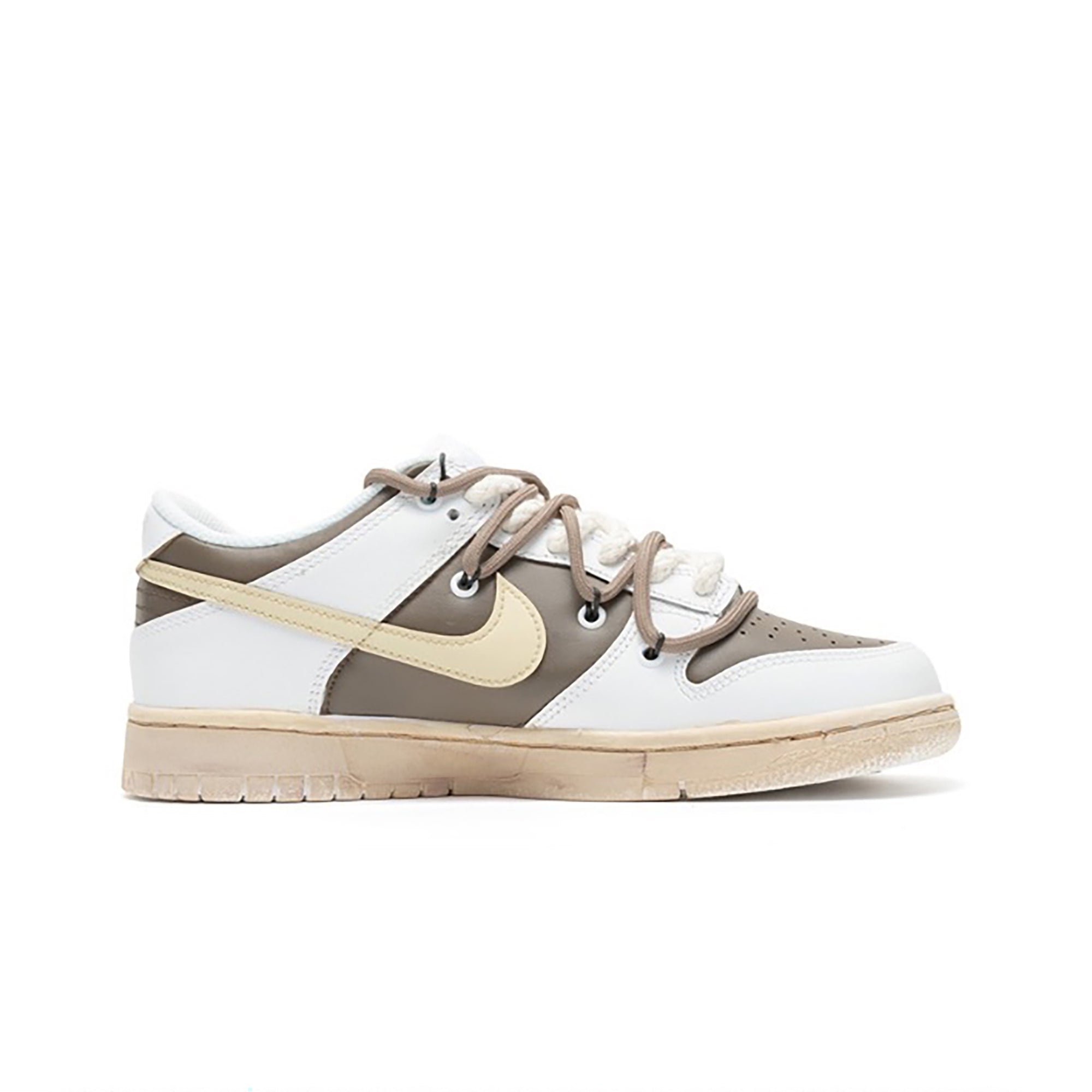 Travis Scott Mocha Custom Nike Dunk-shecustomize