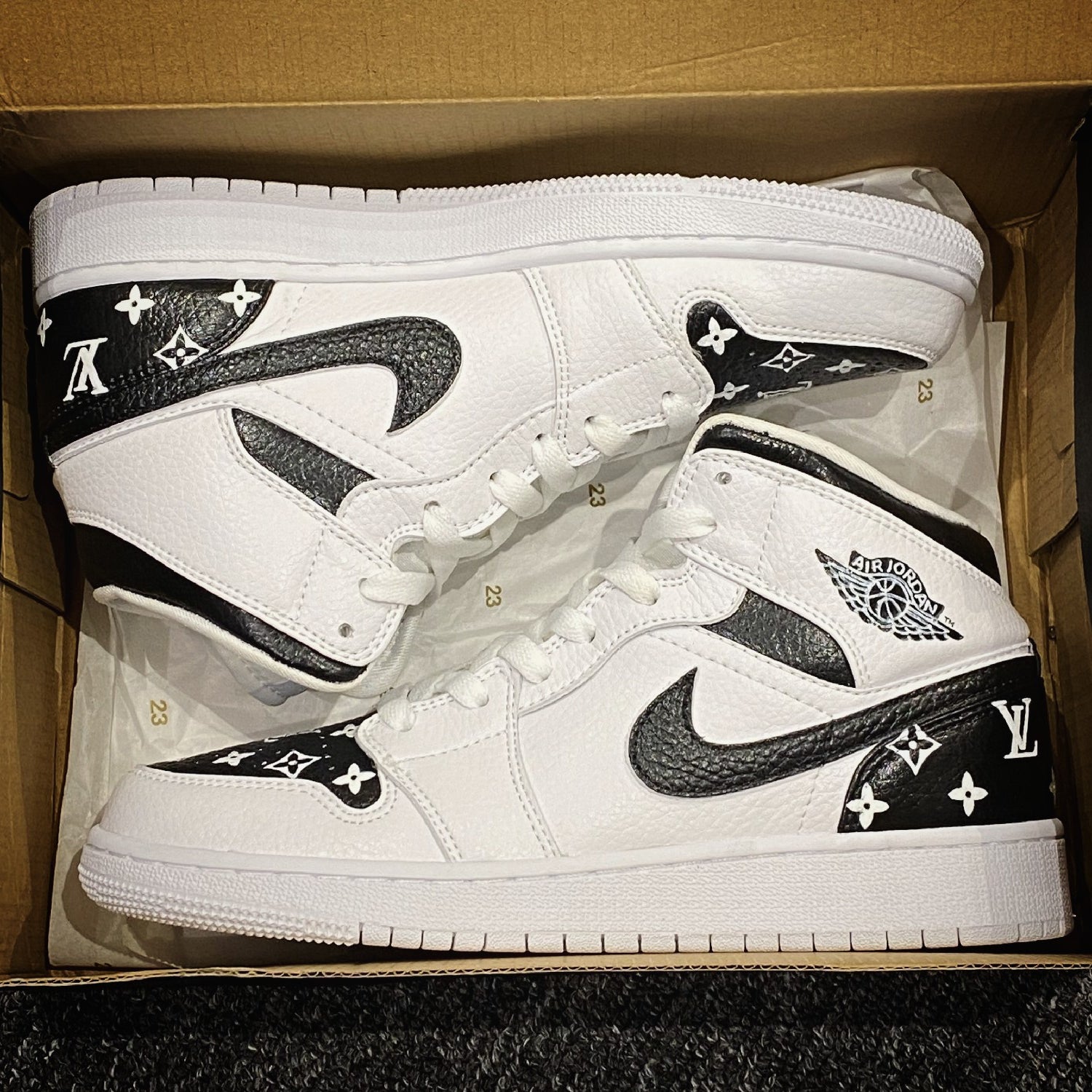 Custom Jordans Black White LV Logo-shecustomize