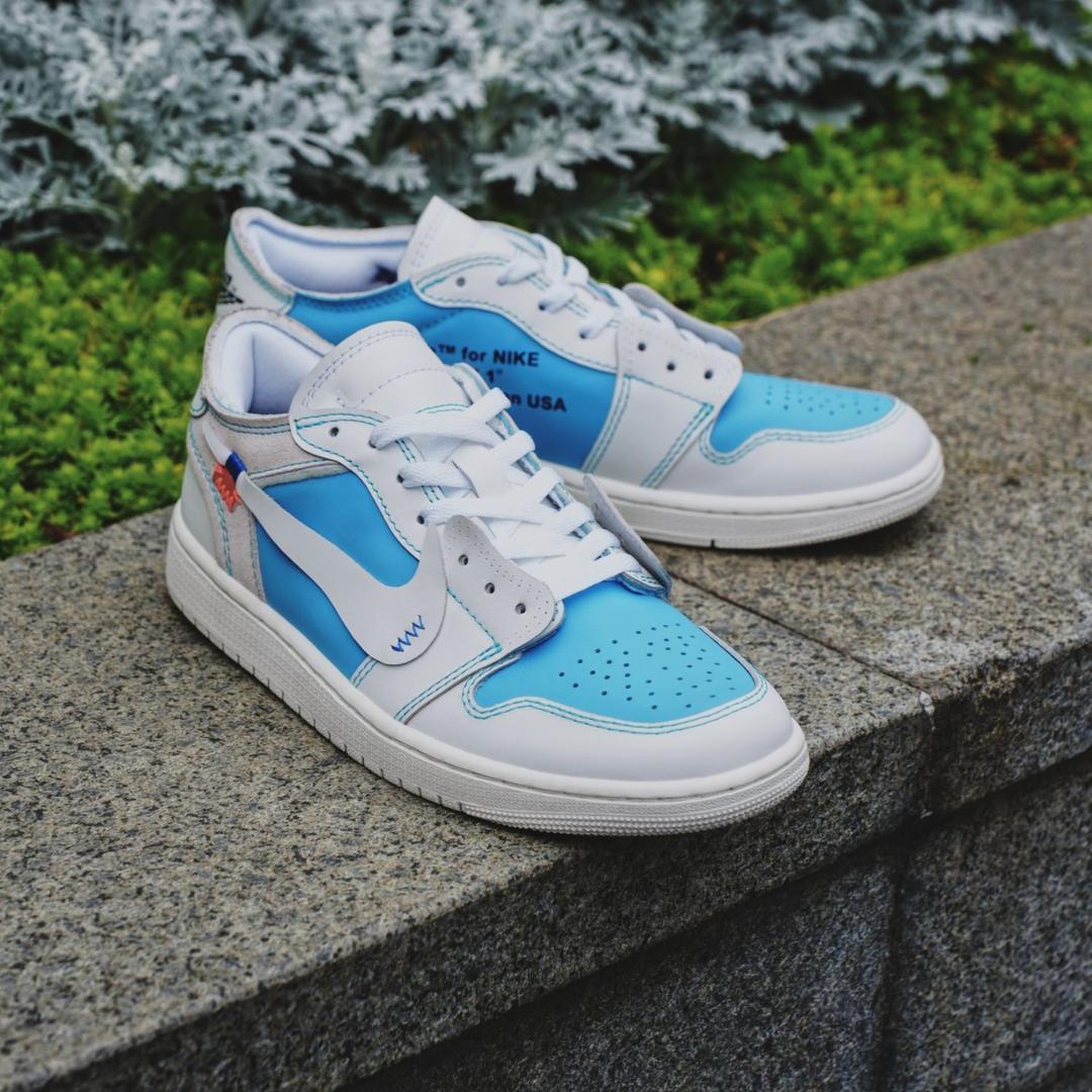 Jordan 1 light blue best sale off white