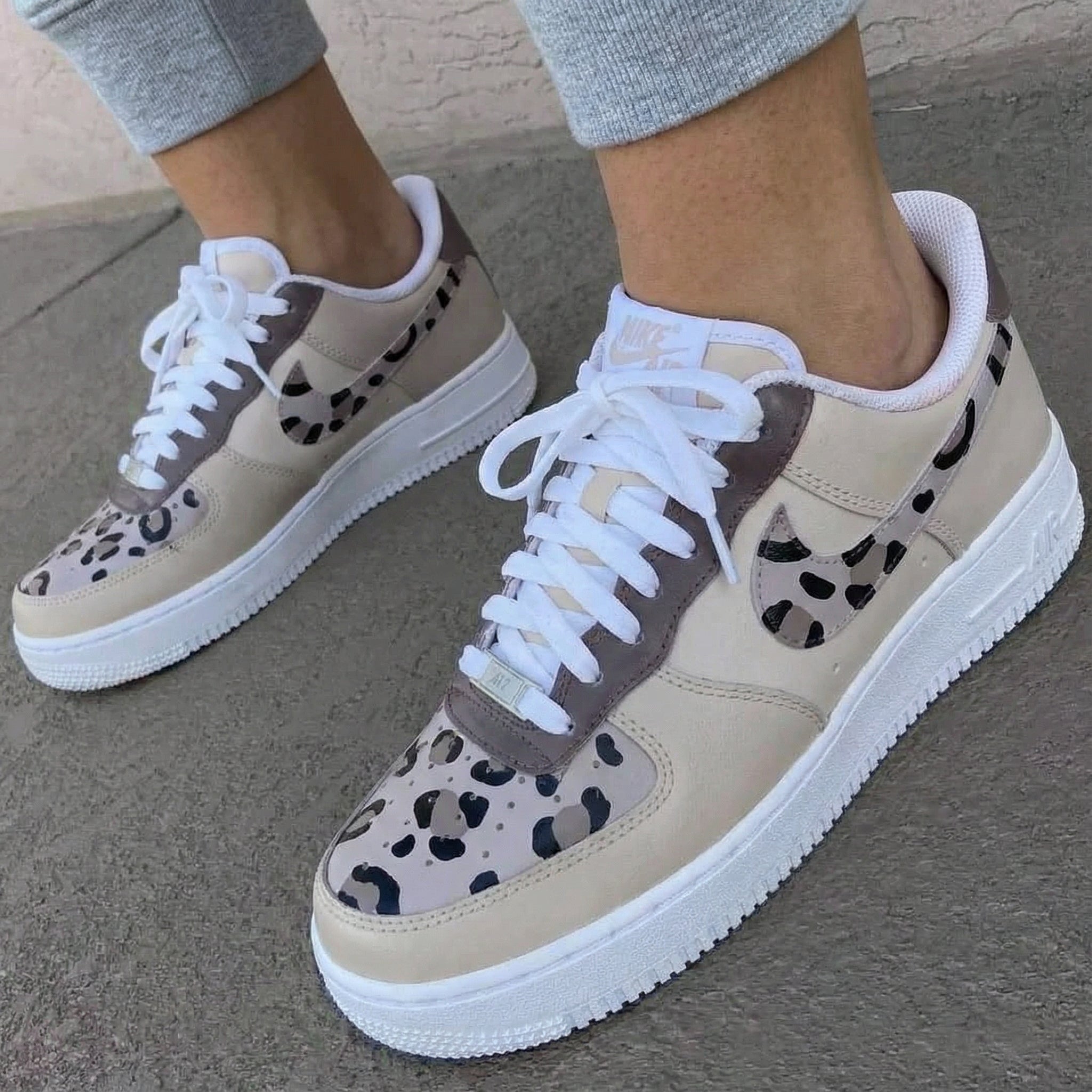 Beige Leopard Print Custom Air Force 1-shecustomize