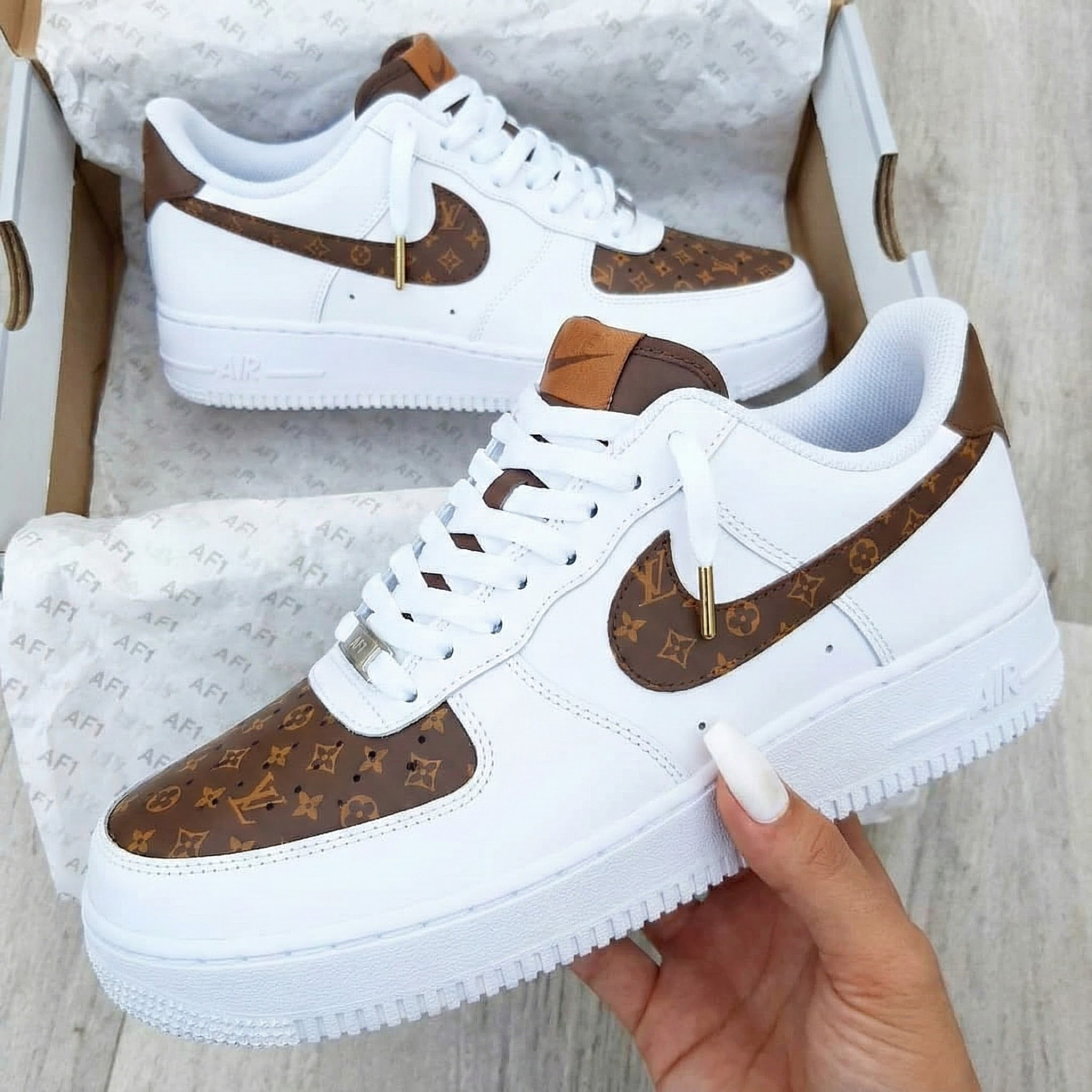 Brown LV Pattern Custom Air Force 1-shecustomize