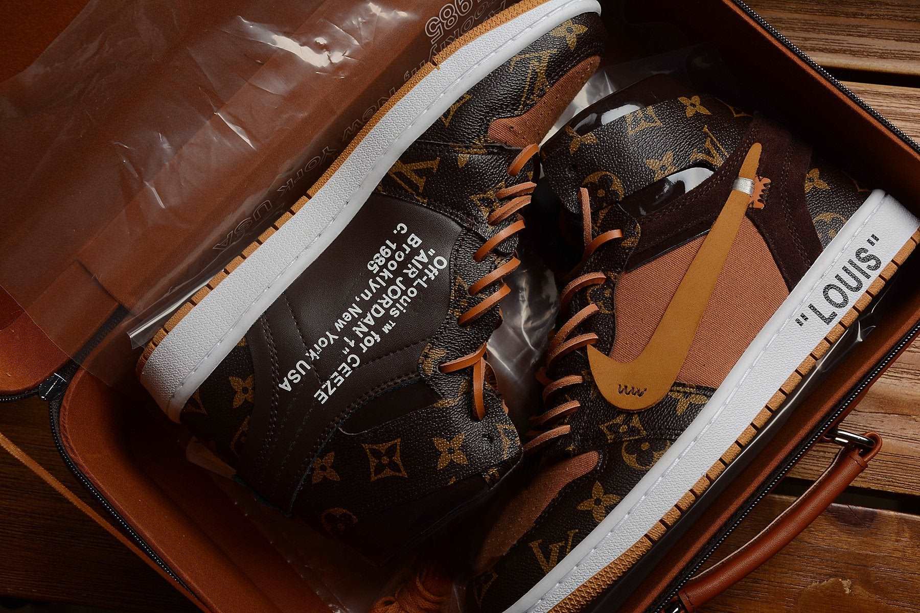 OFF-LOUIS LV Custom Air Jordan 1-shecustomize