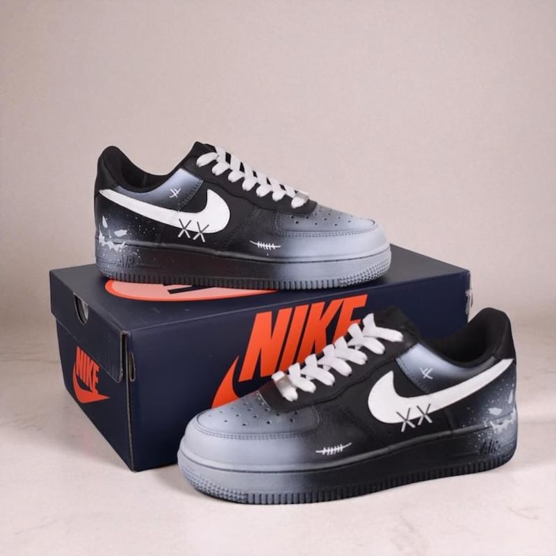Custom Air Force 1 Black White Graffiti