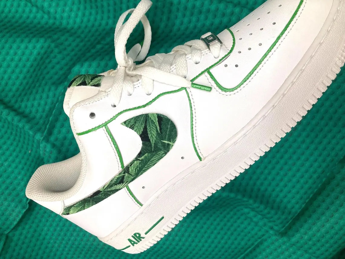 Custom Air Force 1 Green Leaf Swoosh And Green Outline-shecustomize