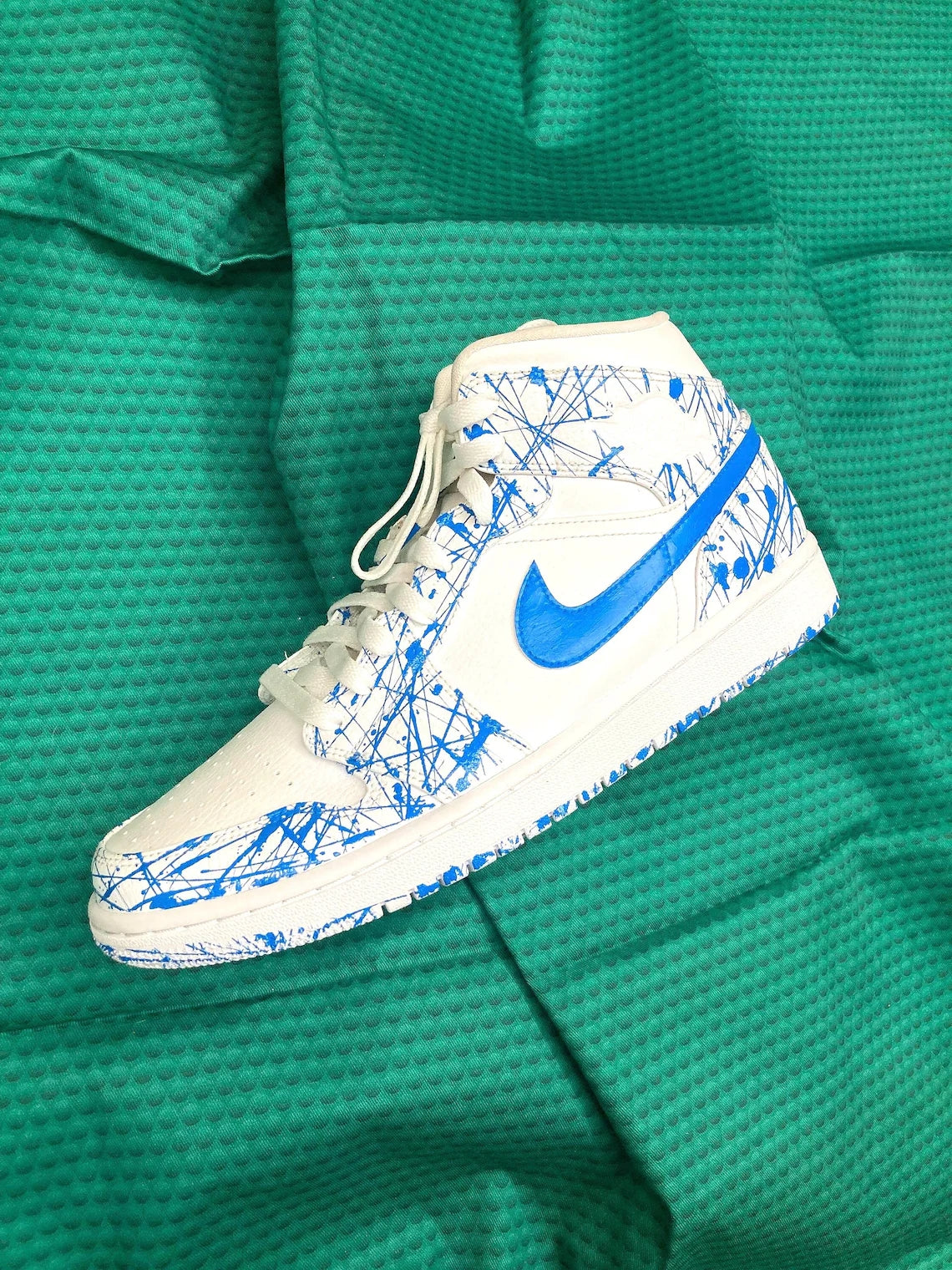 Custom Air Jordan 1 White Blue Splatter Pattern-shecustomize