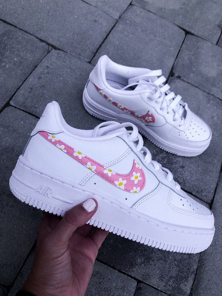 Pink Daisy Custom Air Force 1-shecustomize